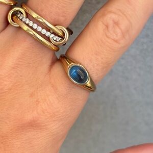 9k Solid Gold Blue Topaz Signet Ring Size 7.5